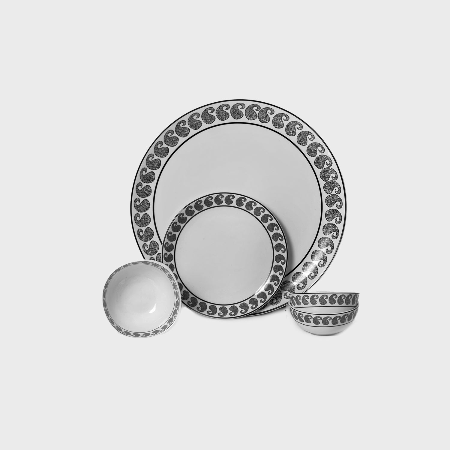 Urmi Dinner Set